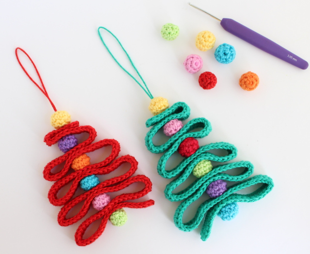 crochet tree ornaments
